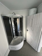 Container mit Büro, Küche, WC und Dusche 6x2,43 m