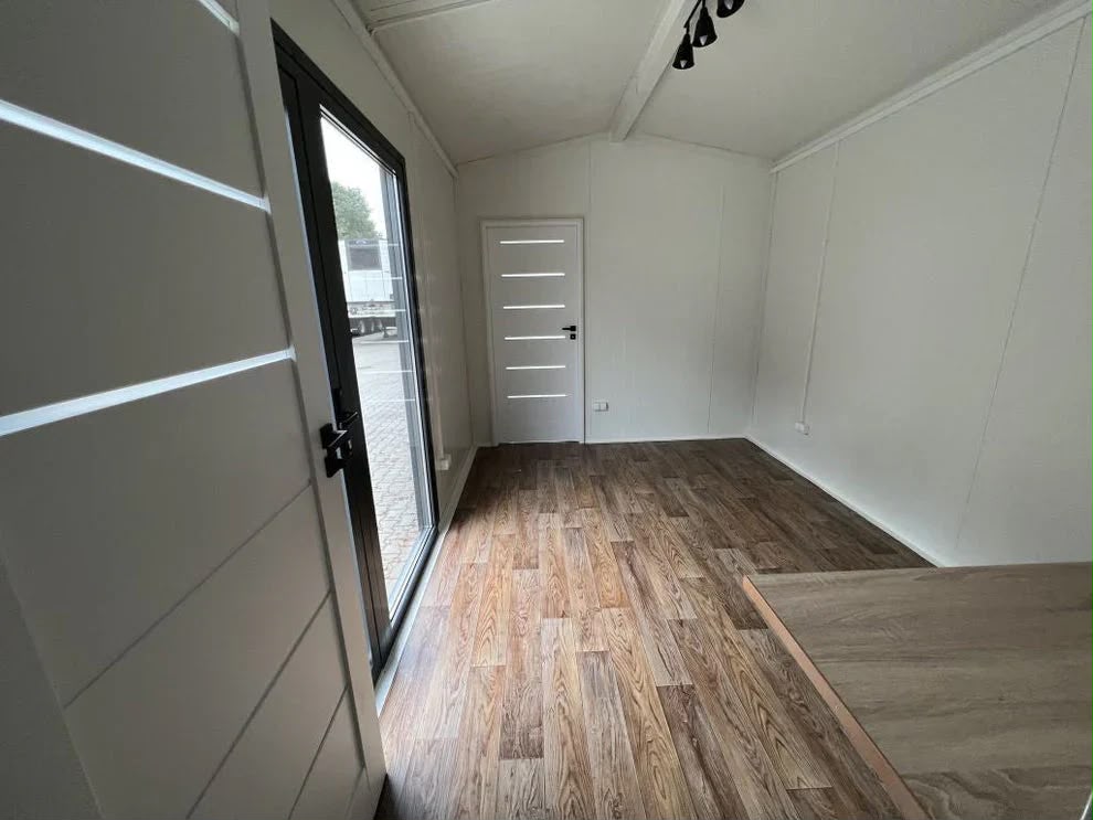 Wohn-/Gewerbeeinheit 24 m² (Ref: 42290)
