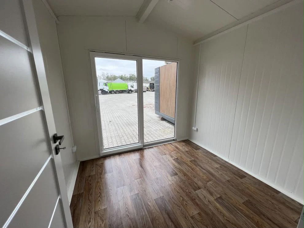 Wohn-/Gewerbeeinheit 24 m² (Ref: 42290)