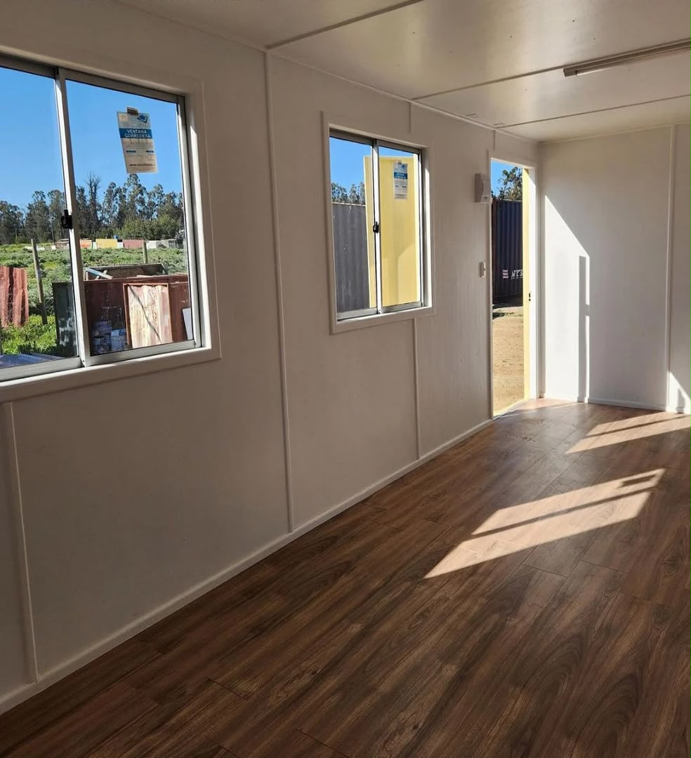 Bürocontainer 6 m mit Klimaanlage (Ref: 13011)