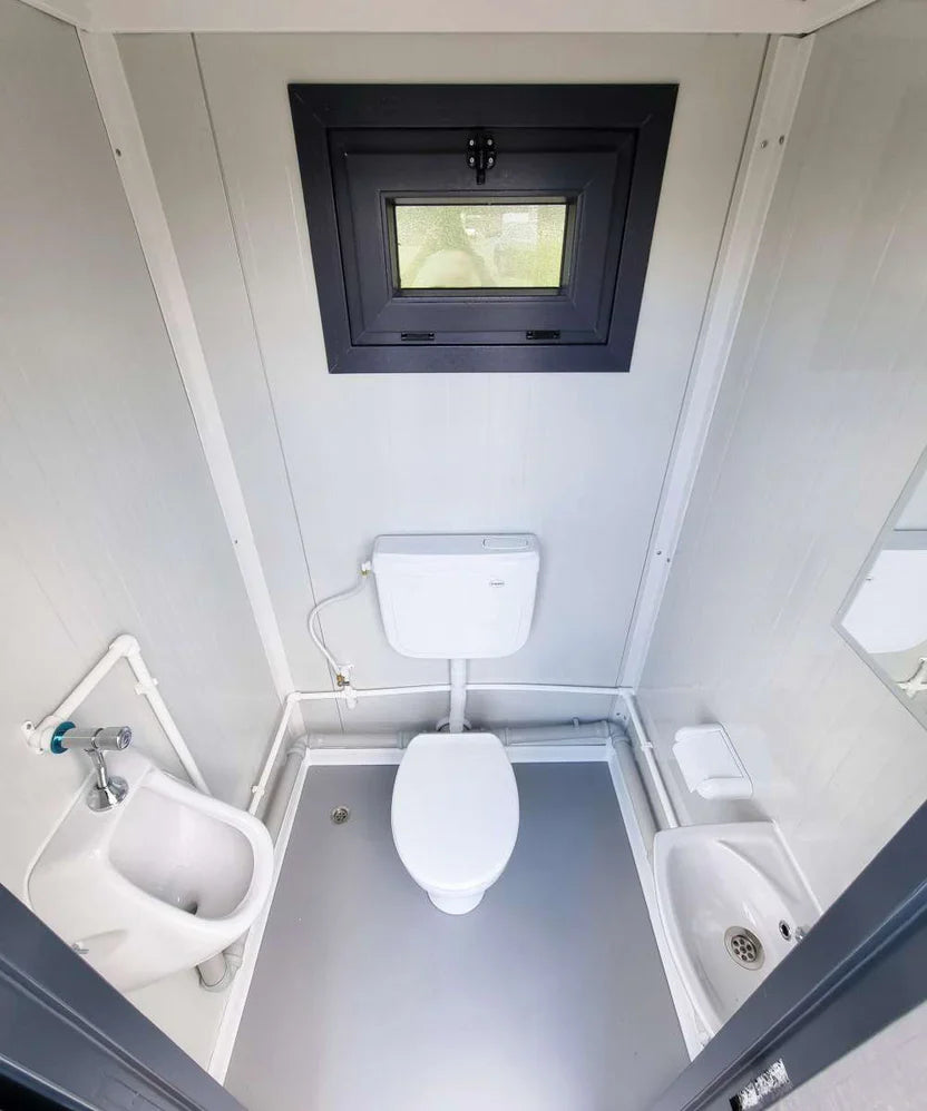 Sanitärcontainer 2,00 x 2,00 m mit WC und Urinal