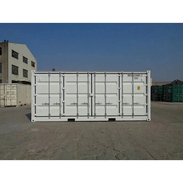 Container 20 Fuß mit offener Seite